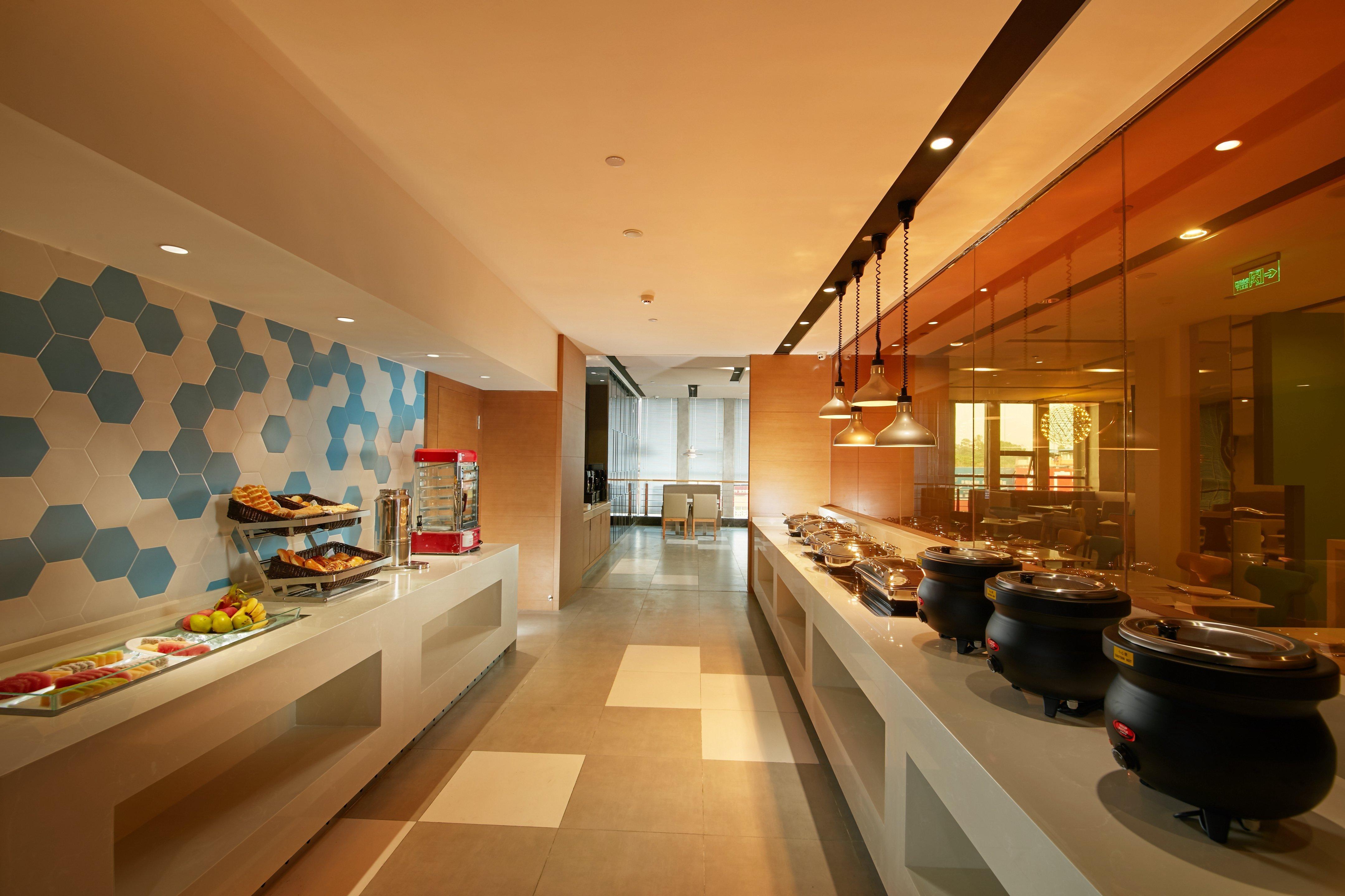 Holiday Inn Express Leshan City Square By Ihg High Speed Rail And Leshan Giant Buddha Exterior foto